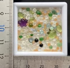 k*.様 宝石ルースセット（ケース付き）カボションカットルースのサムネイル