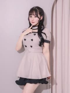 pium チョーカーフリルハートボタンセットアップ ピンクのサムネイル