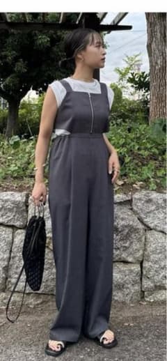 しまむら　カットアウトサロペット　メグミ　megumi 中灰　グレーのサムネイル