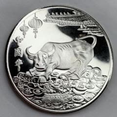 ネックレス 古銭 詳細不明 コレクション整理品 遺品整理 記念硬貨　まとめ 遺品整理 コイン 古銭 真贋不明 40*1.5 mm14.4㌘G86 - メルカリ