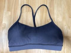 lululemon スポーツブラのサムネイル
