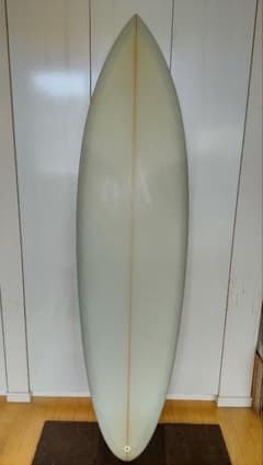 6'5 ミッドレングスサーフボード 中古 手渡しのみのサムネイル