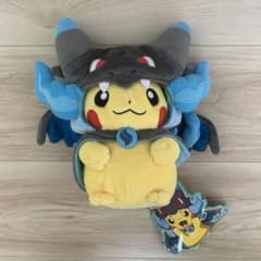 ポケモンセンター　メガリザXポンチョのピカチュウぬいぐるみ:タグ付き(折れ有り)