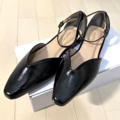【未使用】SESTO アンクルストラップ フラットパンプス ブラックのサムネイル