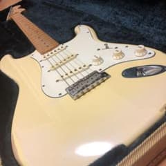 Fender ストラトキャスターYngwie Malmsteenモデルのサムネイル