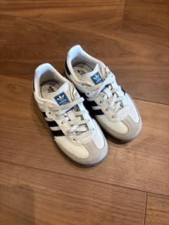 サンバ　adidas キッズ スニーカー 15cmのサムネイル
