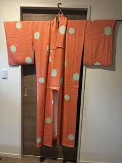 ぷ*く様 着物 小紋 オレンジ色 六角形模様 総絞り 和装のサムネイル