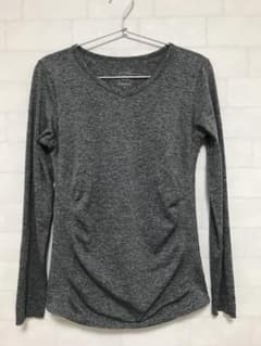 THE NORTH FACE グレー Vネック長袖Tシャツのサムネイル