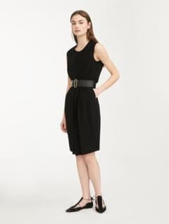［新品未使用］Max Mara ブラックノースリーブワンピースのサムネイル