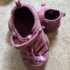 KEEN パープル サンダルのサムネイル