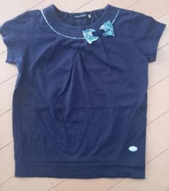BeBe 　ベベ　Tシャツ　140cmのサムネイル