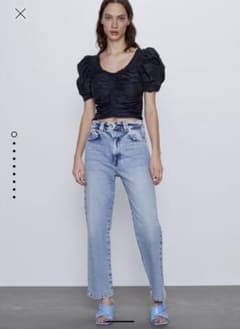 【美品】グロップド丈トップスZARAのサムネイル