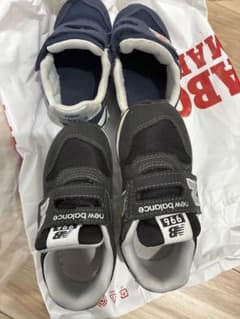 New Balance キッズ スニーカー 14.0cm ネイビーのサムネイル