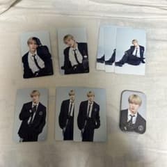 DXTEEN 大久保波留 グッズ まとめ売り トレカ アクスタ 缶バッジ 生写真 DXTEEN 大久保波留 ラポスタ トレカ 缶バッジ - メルカリ