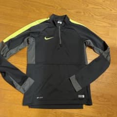 ナイキフットボール　NIKE DRY-FIT ウェア　Sサイズのサムネイル