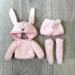リカちゃん服　ハンドメイド　うさぎパジャマのサムネイル