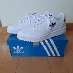 adidas ホワイト/ブルー スニーカーのサムネイル