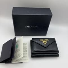 PRADA プラダ 折り財布 ゴールド金具 サフィアーノレザー ブラック