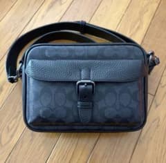 COACH シグネチャー ショルダーバッグ ブラックのサムネイル