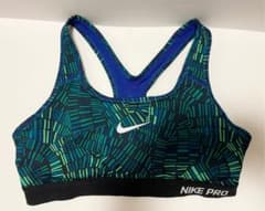 NIKE スポーツブラ ヨガウェア ブラトップのサムネイル