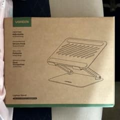 【新品】UGREEN ノートパソコンスタンド 超軽量タイプ シルバーのサムネイル
