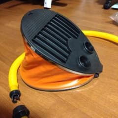 インフレータブル　フットポンプのサムネイル