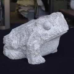 石製 カエル 置物 庭石 オブジェ 白みかげ石 - メルカリ