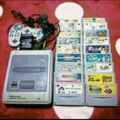 スーパーファミコン完動品!!《カセット18個付♪》のサムネイル