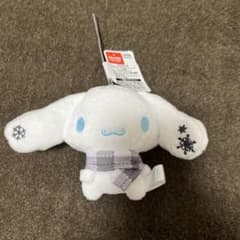 シナモロール　カラフルスノーフレークマフラーマスコット　ぬいぐるみ