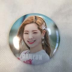 TWICE 缶バッジ⑱のサムネイル