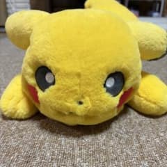 ピカチュウ ふわふわ抱きぬいぐるみ 2019 ポケモンセンター - メルカリ