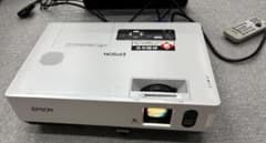 EPSON LCDプロジェクター EMP-1825 有線LAN動作確認済NCNR - メルカリ