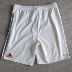 160サイズ adidasハーフパンツのサムネイル