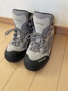 モンベル GORE-TEX 登山靴のサムネイル