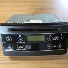 ムーヴ 純正 車載オーディオ CD  AM FM ダイハツ 正規品 送料込みのサムネイル