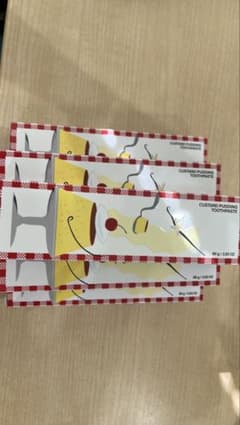 ☆TOOSTY カスタードプリン 歯磨き粉 25g 6本 韓国☆のサムネイル