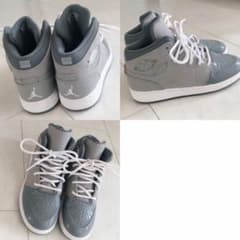 AIRJORDANのサムネイル