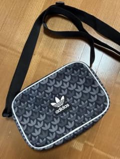 アディダス モノグラムミニエアライナーバッグのサムネイル