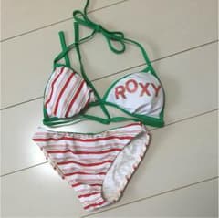 ロキシー  ビキニのサムネイル