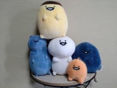문구와 함께 봉제인형 5점 세트