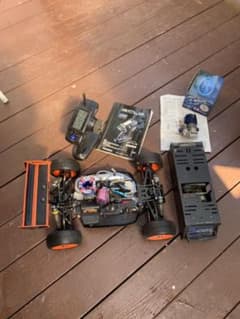 エンジンバギー無限MBX-5 1/8バギーのサムネイル