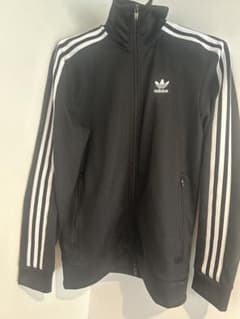 adidasトラックジャケットのサムネイル