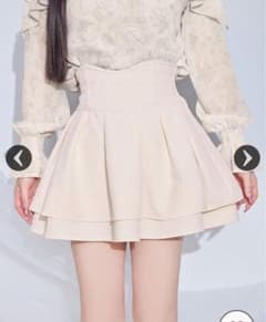 michellMacaron 美脚スカートのサムネイル