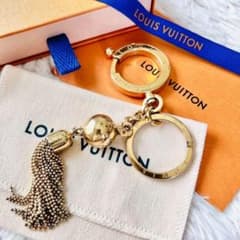 鑑定済み✨美品✨ルイヴィトン キーホルダー スウィング タッセル LV