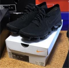 NIKE AIR VAPORMAX FLYNITのサムネイル