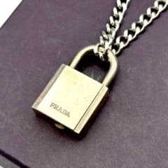 希少 PRADA プラダ ネックレス カデナ 南京錠 喜平 社外チェーン 鍵付 希少 PRADA プラダ ネックレス カデナ 南京錠 喜平 社外チェーン 鍵付