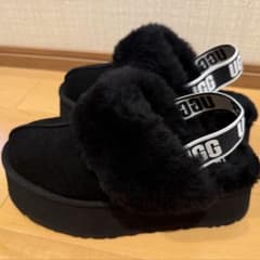 UGG サンダル スリッポン