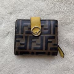 FENDI 二つ折り財布 ズッカ柄のサムネイル