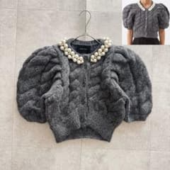 シモーネロシャ カーディガン パフスリーブ パール ケーブルニット 