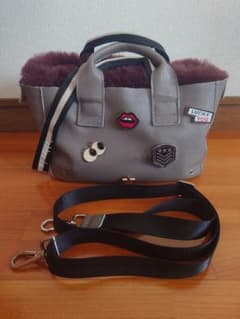 PECHINCHAR ペシンシャ ピンバッジ バッグ グレー 3way レザー - メルカリ